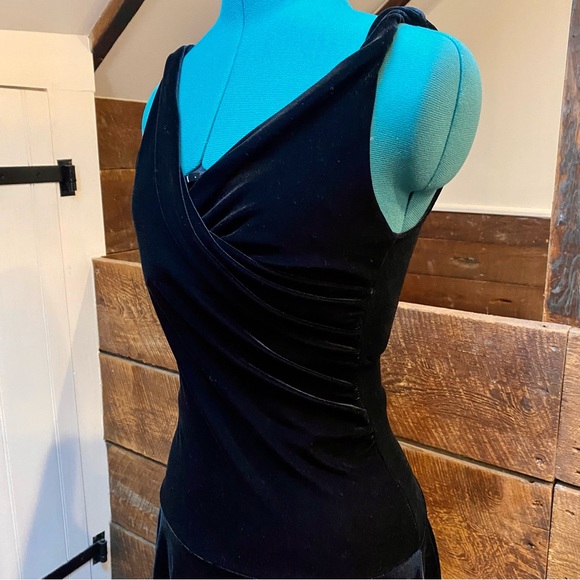 Vintage Velvet Drop Waisted Cocktail Dress w Rockabilly 50’s Bombshell Goth Vibe - Picture 10 of 12